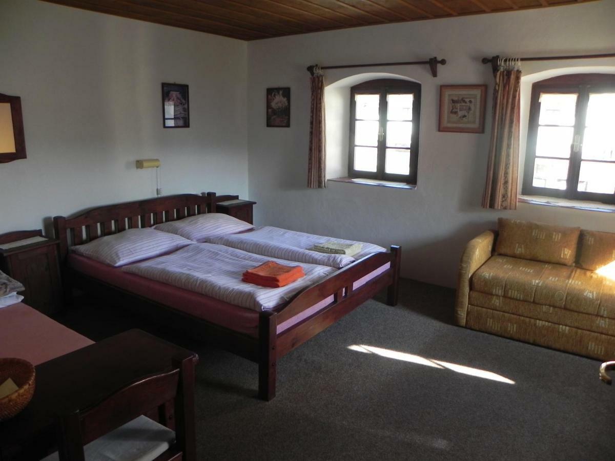 Pension Cervena Hotel Kasperske Hory Buitenkant foto