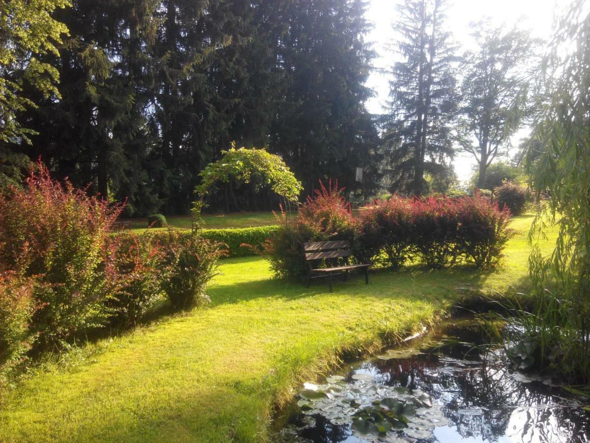 Pension Cervena Hotel Kasperske Hory Buitenkant foto
