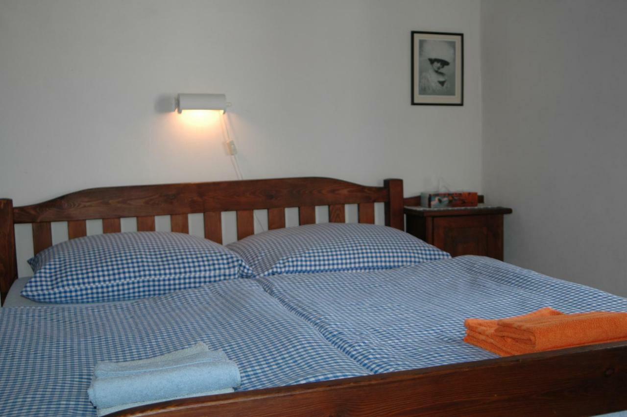 Pension Cervena Hotel Kasperske Hory Buitenkant foto